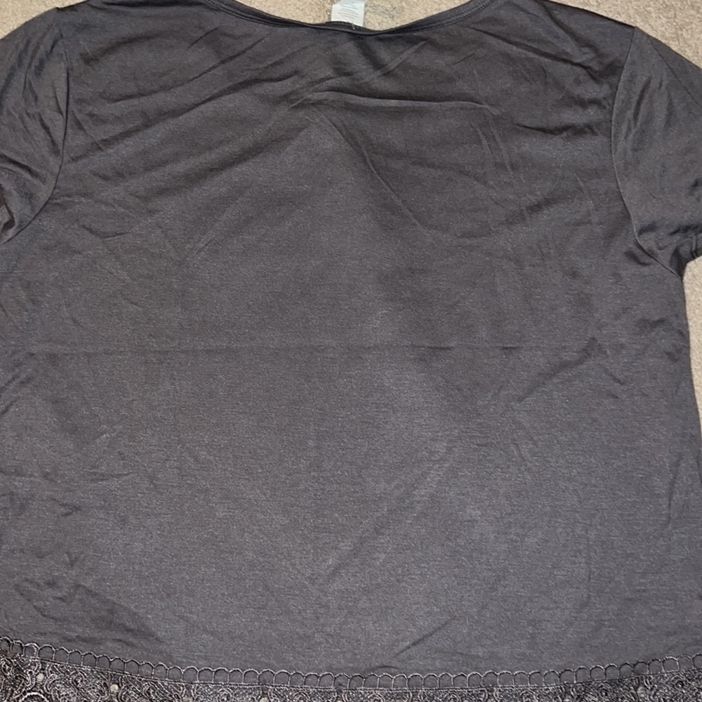 Graphic Tee - Picture 4 of 4